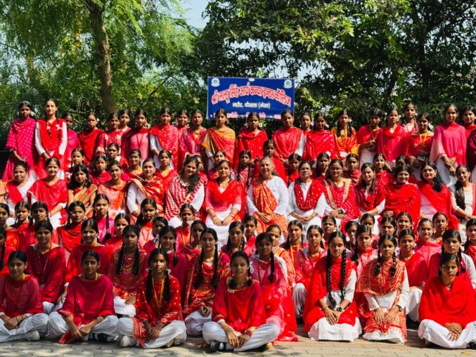 मेरठ: श्री मल्हू सिंह आर्य कन्या इंटर कॉलेज मटौर दौराला में “बेमिसाल अद्वितीय भारतीय नारी”