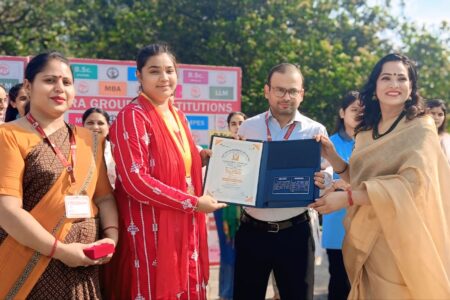 रुद्रा इंस्टीट्यूट में मेधावी छात्रों को किया गया सम्मानित: रुद्रा इंस्टीट्यूट ने बढ़ाया गौरव