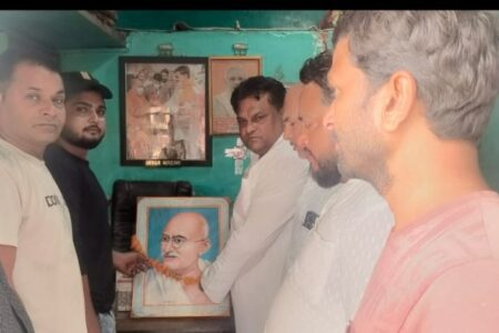 मेरठ के कस्बा सिवाल खास में भाजपा अल्पसंख्यक मोर्चा ने महात्मा गांधी जयंती धूमधाम से मनाई