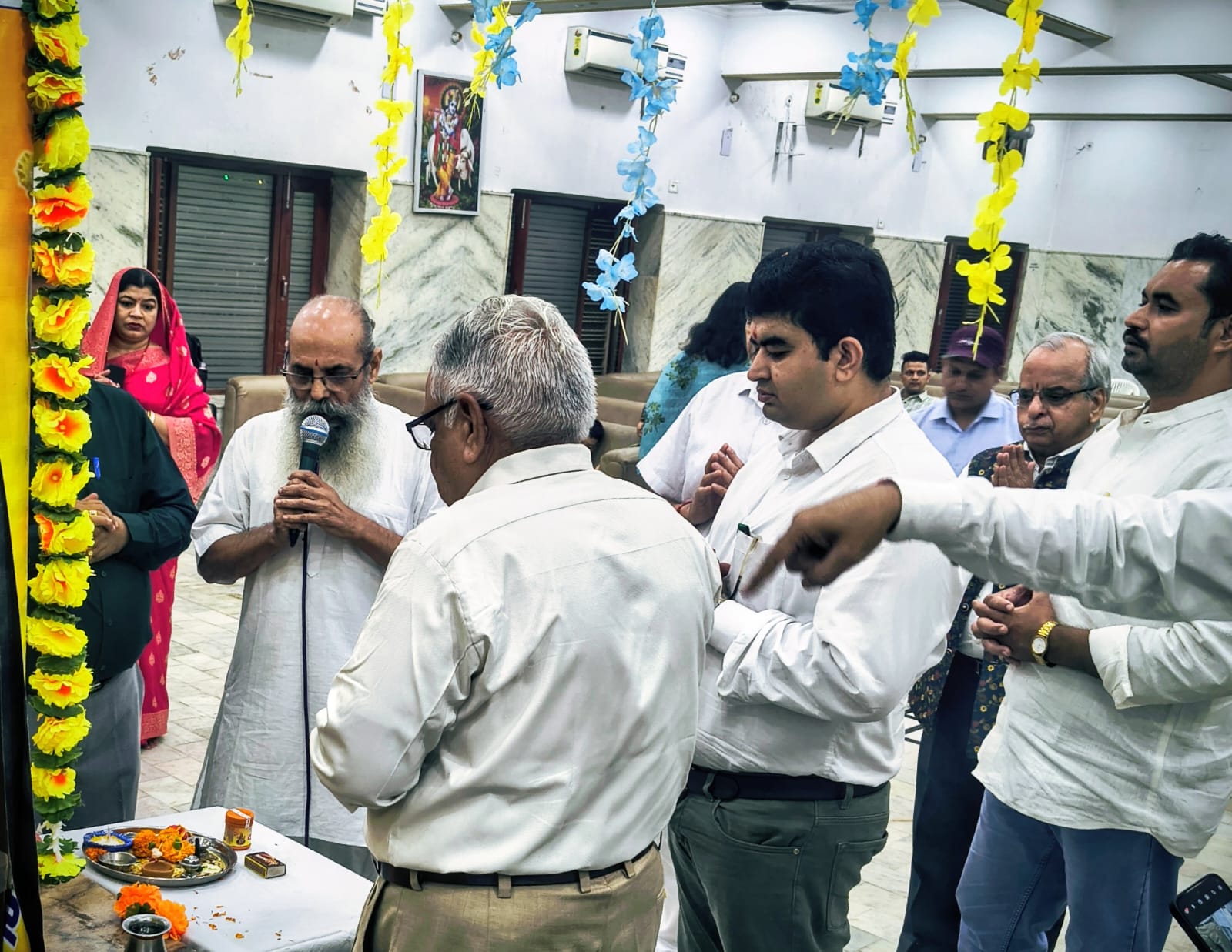 मेरठ में धनतेरस पर भगवान धन्वंतरि की जयंती मनाई गई, आयुर्वेद के प्रचार-प्रसार का लिया संकल्प