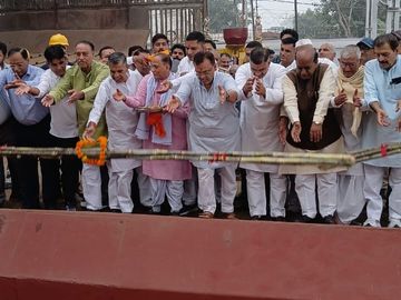 मवाना शुगर मिल में पेराई सत्र 2025-26 का शुभारंभ, राज्य मंत्री दिनेश खटीक ने किया उद्घाटन, 70 हजार कुंतल गन्ने का इंडेंट जारी