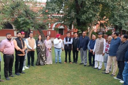 साइबर सुरक्षा पर जागरूकता बैठक: तकनीक के साथ सतर्कता जरूरी: विशेषज्ञों ने दी महत्वपूर्ण जानकारियां