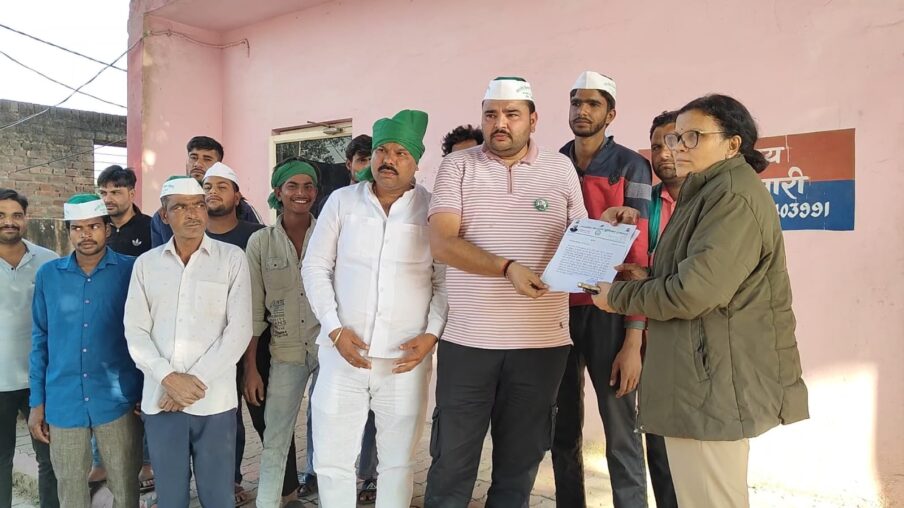 भाकियू तोमर के युवा जिलाध्यक्ष ने इंस्पेक्टर को सौंपा ज्ञापन, चोरी की घटनाओं के खुलासे की मांग कहा, अगर कार्रवाई न हुई तो होगा धरना प्रदर्शन