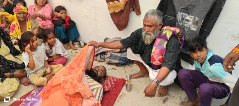 सांप के डसने से सपेरे की मौत