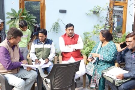 ऊर्जा राज्यमंत्री डॉ. सोमेंद्र तोमर ने भरा SIR फॉर्म, नागरिकों से की अपील“SIR फॉर्म भरना हर जिम्मेदार नागरिक का कर्तव्य”