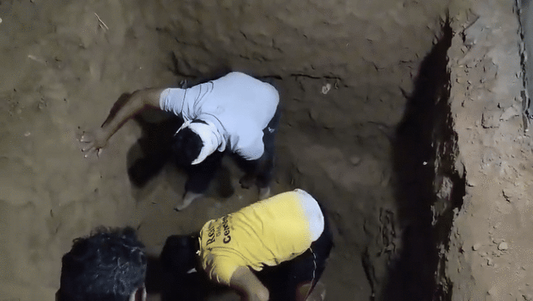 बुर्का विवाद बना खौफनाक ट्रिपल मर्डर की वजह