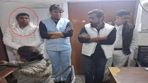 डिप्टी CM केशव मौर्य के आवास से फर्जी बीजेपी अध्यक्ष दशरथ पाल गिरफ्तार, दिल्ली BJP अध्यक्ष के नाम पर कर रहा था फ्रॉड