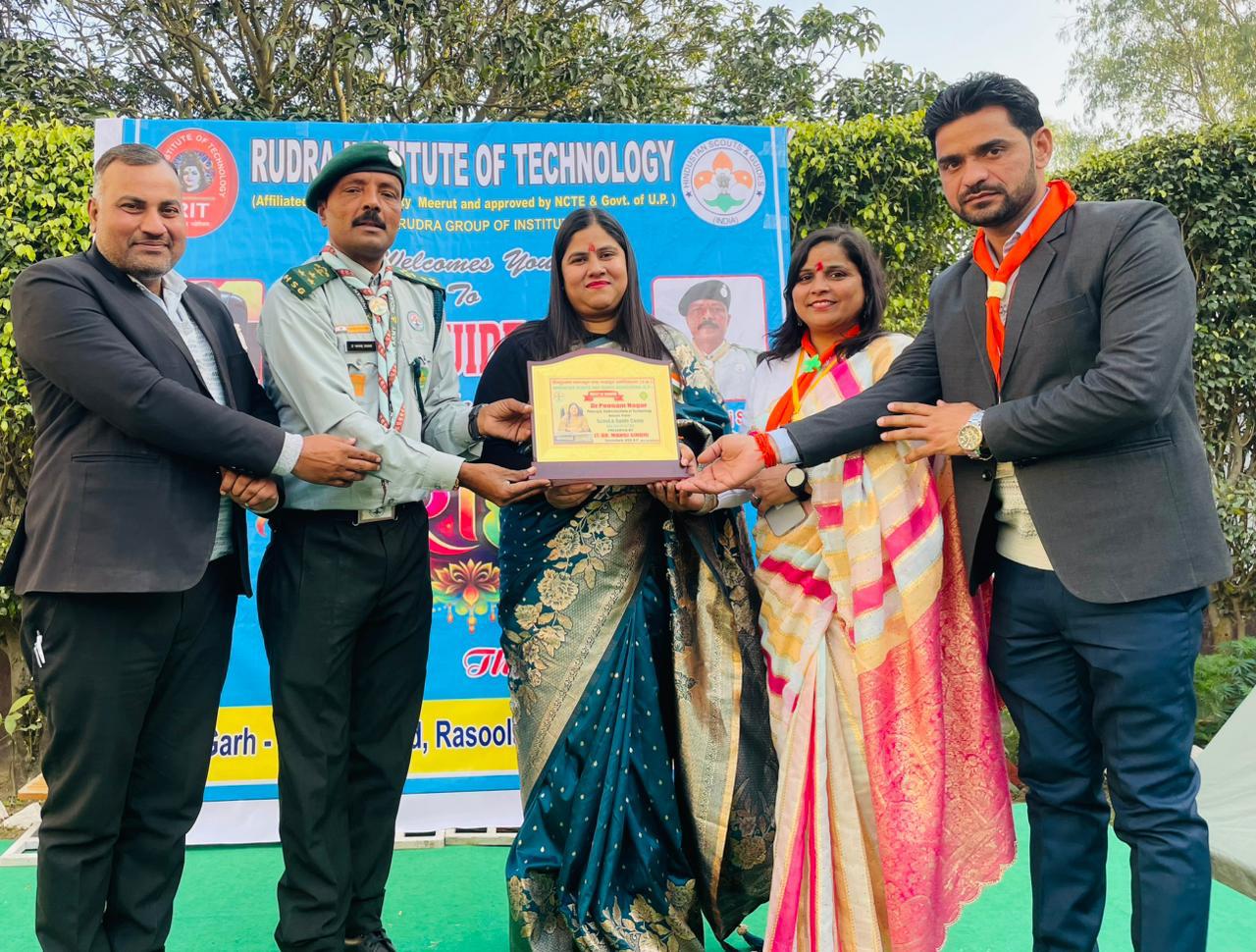 स्काउट-गाइड शिविर ने न केवल प्रशिक्षणार्थियों को व्यवहारिक ज्ञान दिया