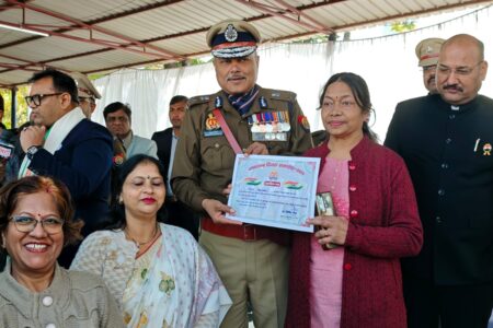 गणतंत्र दिवस 2026 पर बेटियाँ फाउंडेशन की अध्यक्ष अंजू पाण्डेय सम्मानित | Meerut News