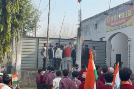 Sewal Khas News | न्यू सिवाल खास इंटर कॉलेज में शान और हर्षोल्लास के साथ फहराया गया तिरंगा, 77वां गणतंत्र दिवस मनाया गया