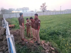 मवाना खुर्द फ्लाईओवर के नीचे युवती का शव मिलने से सनसनी