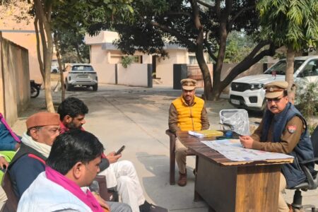 मेरठ में दरिंदगी के बाद मौत: दुष्कर्म पीड़िता के अंतिम संस्कार पर भारी तनाव, गांव छावनी में तब्दील