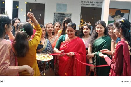 श्री मनफूल सिंह कन्या इंटर कॉलेज में इंटरमीडिएट छात्राओं का भावुक विदाई समारोह आयोजित