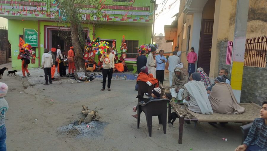 फागण में मोहम्मदपुर सकिश्त शिव मंदिर पर कांवड़ सेवा | Meerut News