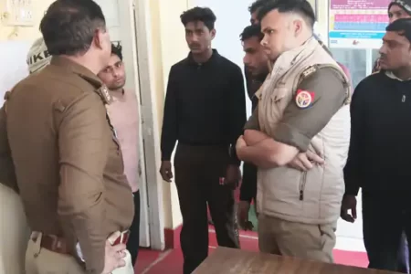 मवाना खुर्द में ईख छीलने के विवाद में नौकर को कमरे में बंद कर पीटा, पुलिस ने दोनों पक्षों को हिरासत में लिया