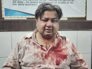 मवाना में फोटोग्राफर पर लूट के इरादे से हमला, घायल होने के बावजूद किया मुकाबला