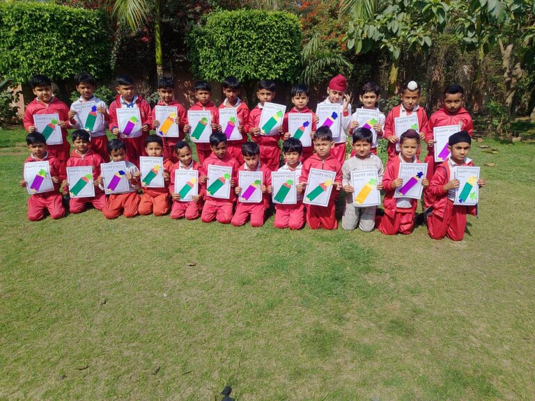 दशमेश पब्लिक स्कूल रामराज में धूमधाम से मनाया गया होली उत्सव, छात्र-छात्राओं ने जमकर किया उत्सव का आनंद