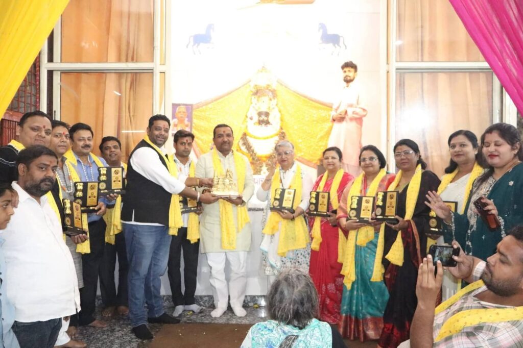 bjp-meerut-naye-padadhikari-khatu-shyam-mandir-darshan-samman-samaroh