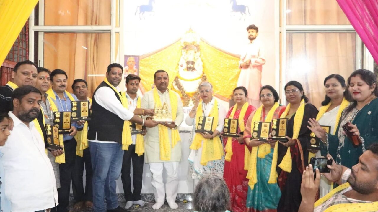 bjp-meerut-naye-padadhikari-khatu-shyam-mandir-darshan-samman-samaroh
