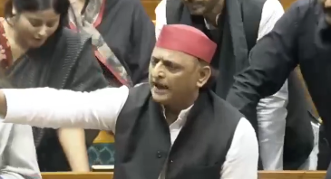 संसद में गूंजा CJP Protest का मुद्दा, छात्रों पर लाठीचार्ज को लेकर अखिलेश यादव और स्पीकर ओम बिरला में तीखी बहस