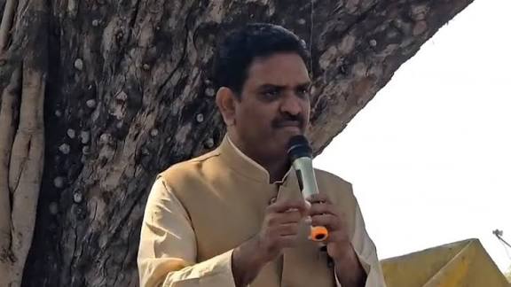 मंत्री असीम अरूण