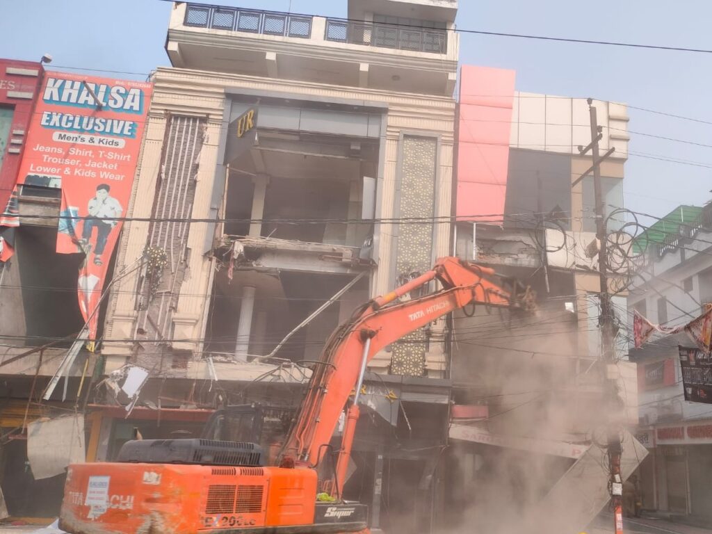 मेरठ सेंट्रल मार्केट मामला